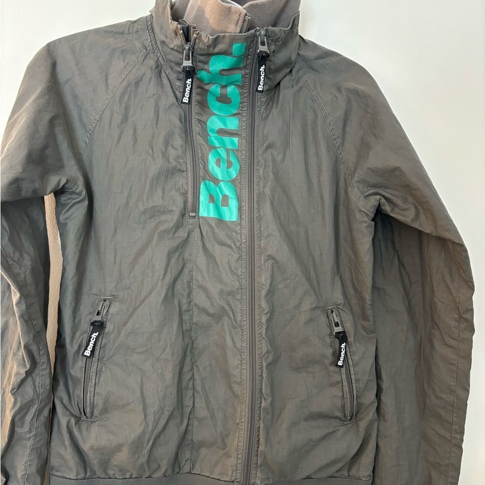 Bench Gray Windbreaker with High Collar and Full-Length Zipper
